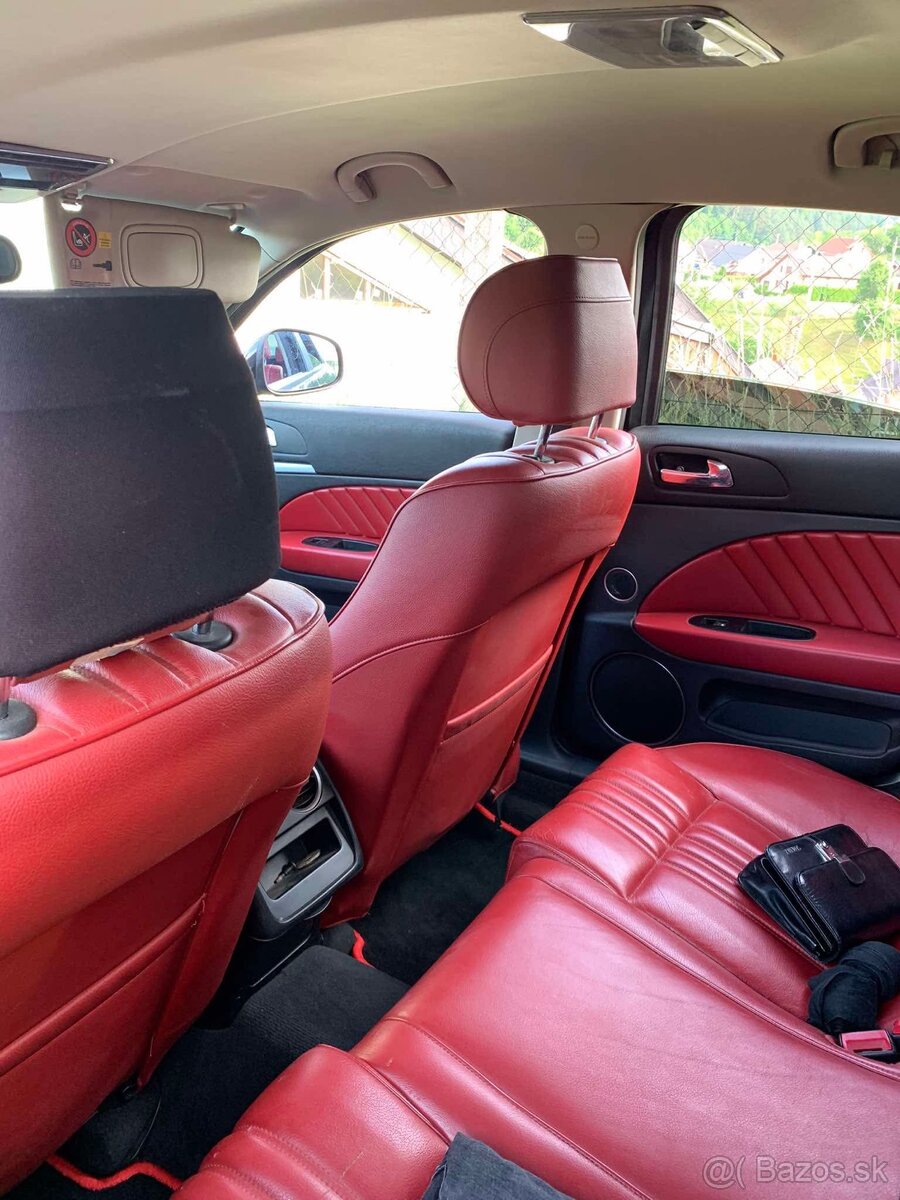 Interiér alfa romeo 159 - 2