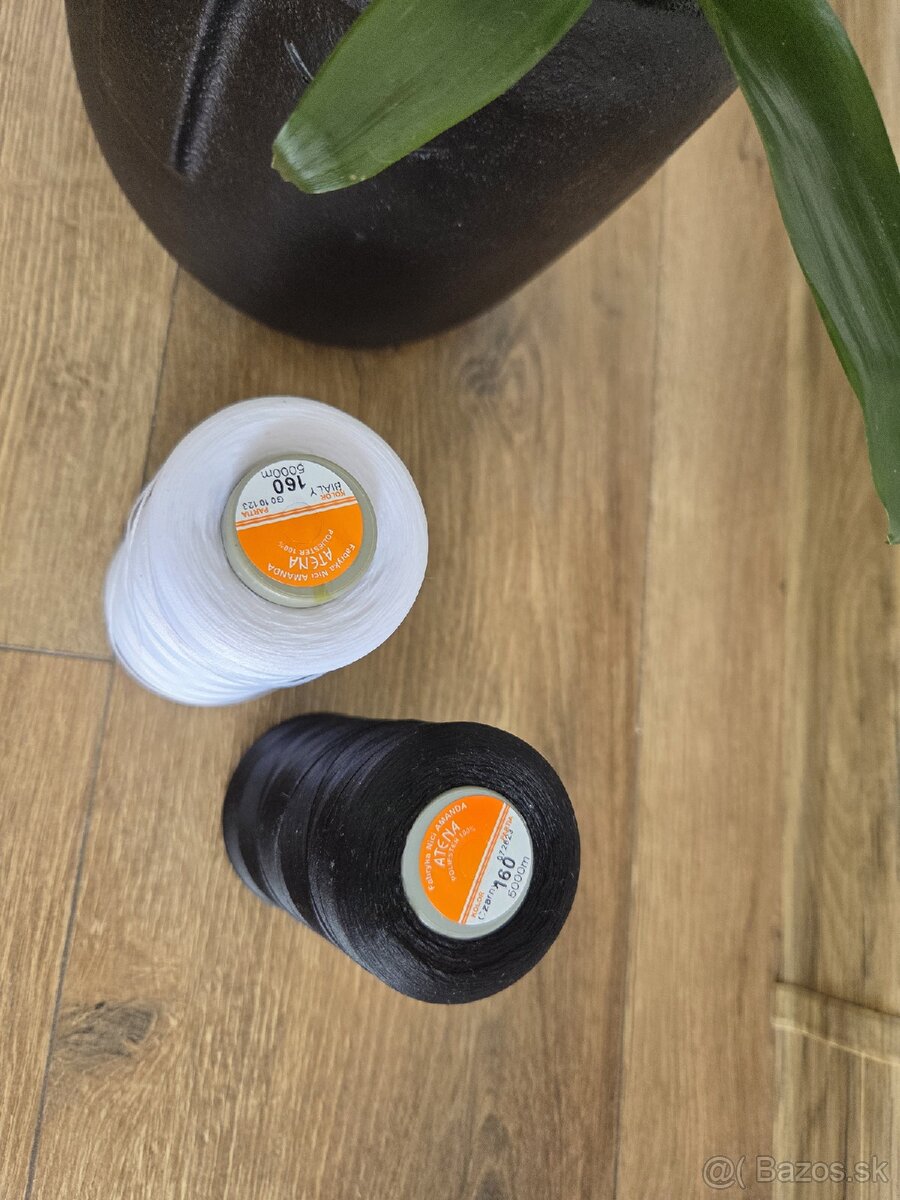 Fabrická niť Amanda biela a čierna 3.5€ - 2