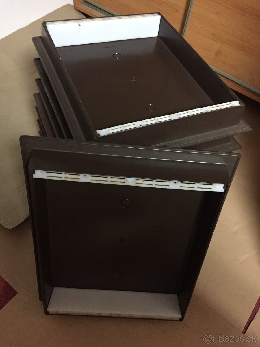 Plastové krmítko pre včely Langstroth (5L) - 2