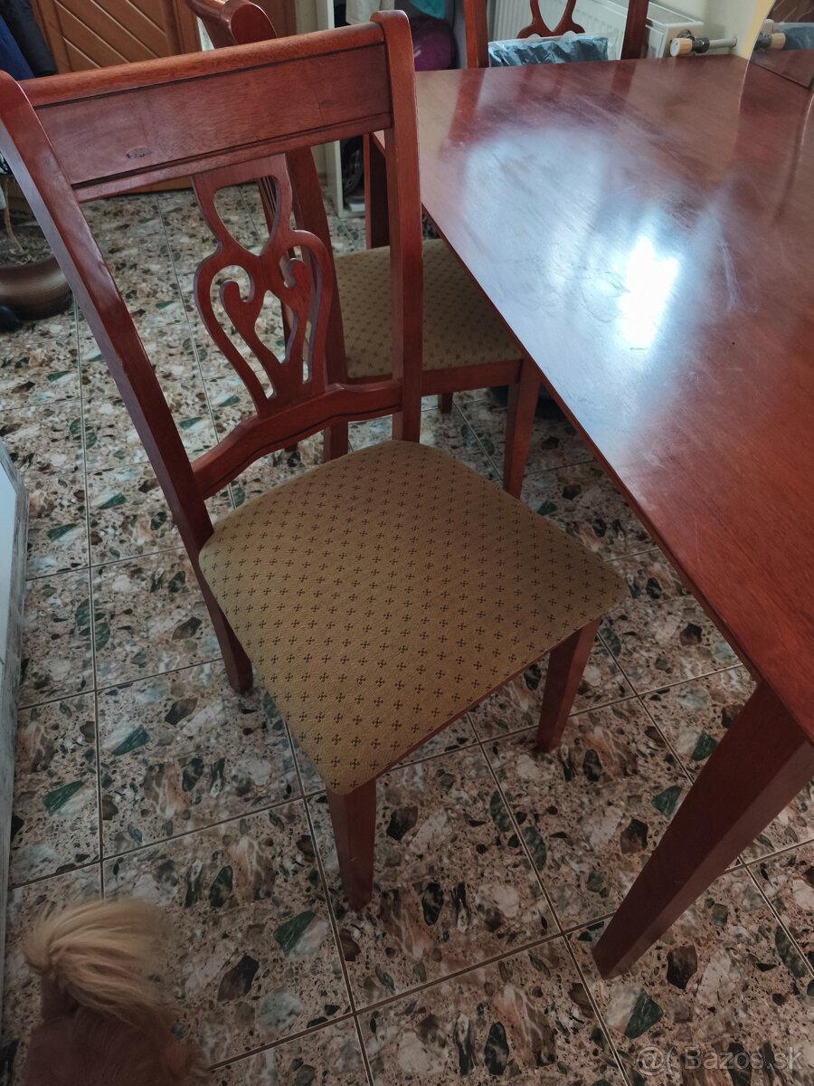 Jedálenský stôl so stoličkami - 2