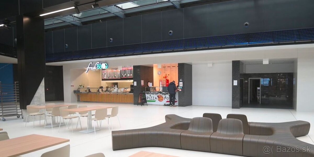 Voľný priestor na gastro prevádzku na prenájom - Bratislava - 2