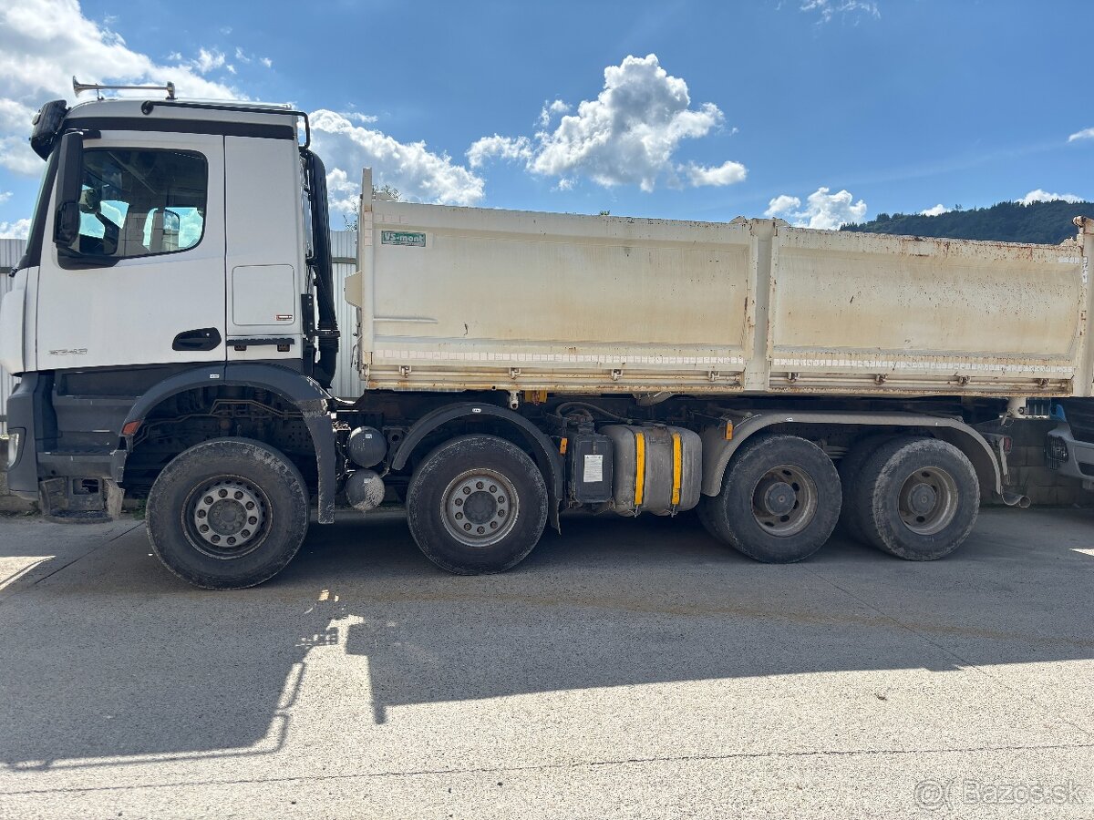 Mercedes Benz Arocs 3243 - 2