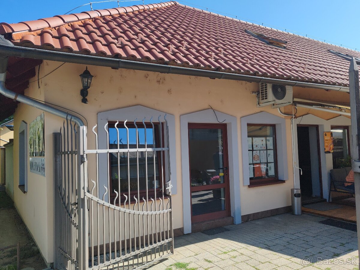 Prenájom Lučenec Čapekov dvor - 2