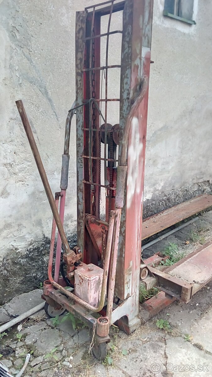 Ručný vysokozdvižný vozík - 2