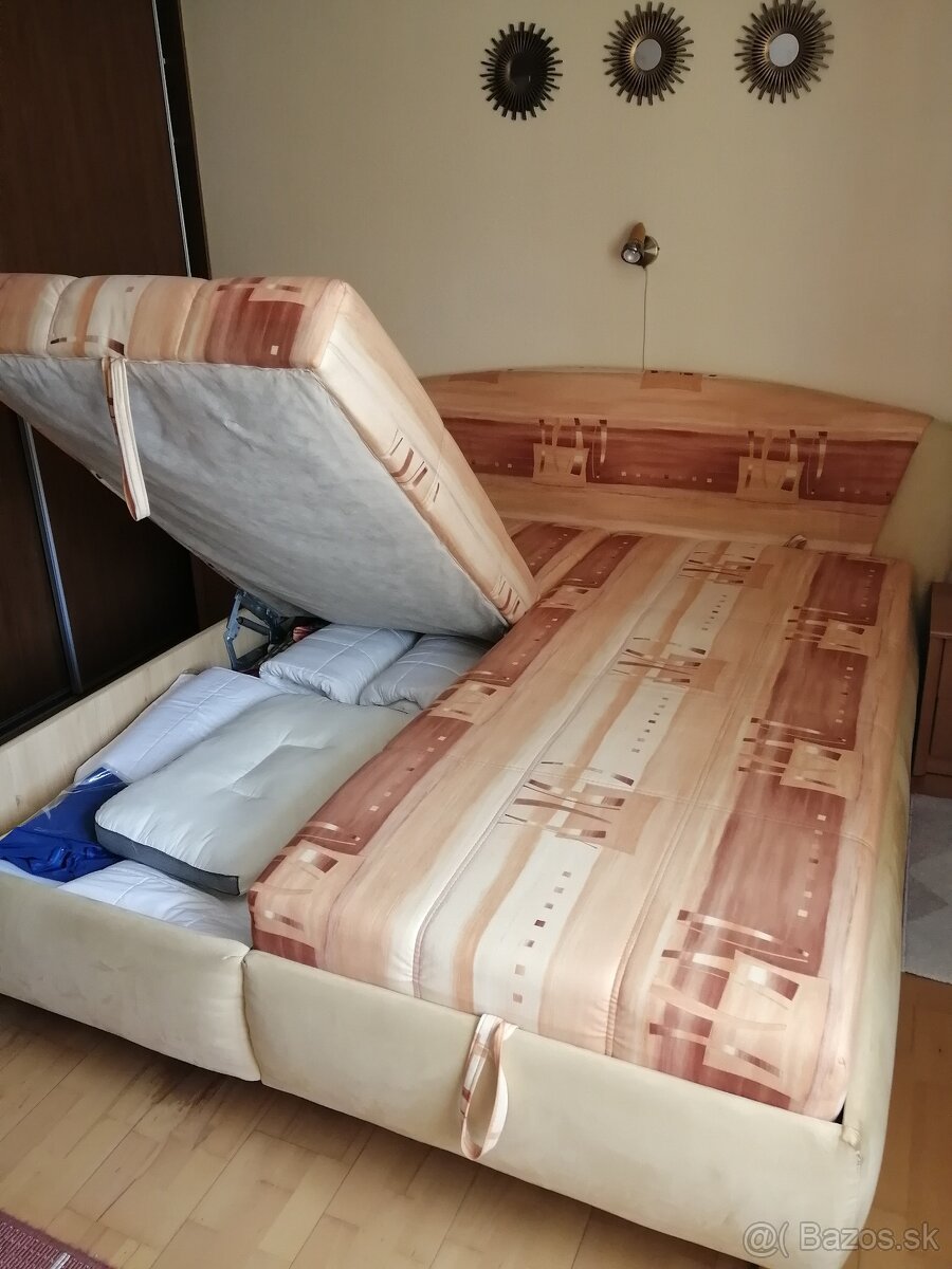 Manželská posteľ 180x200 - 2