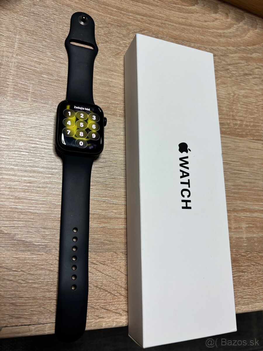 Apple Watch SE (Gen 2) 44mm Midnight - 2