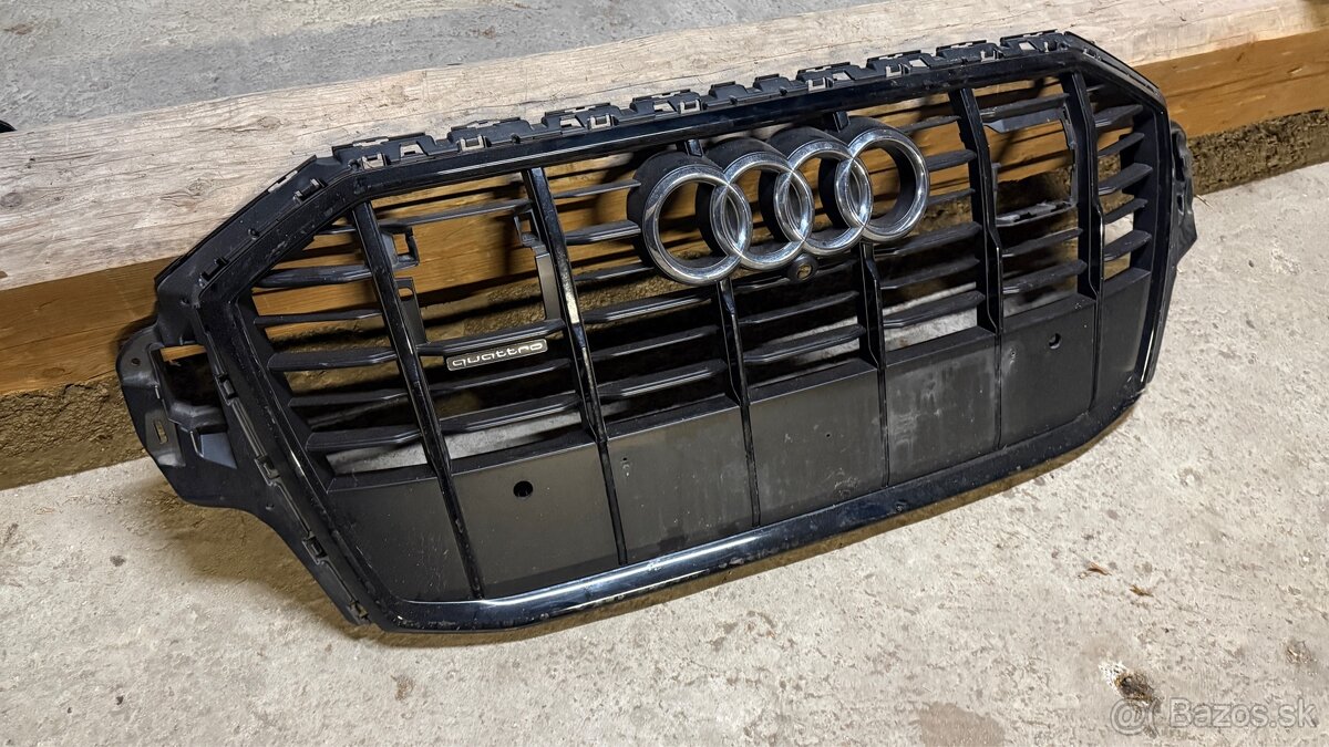 Maska Audi Q7 čierna - 2