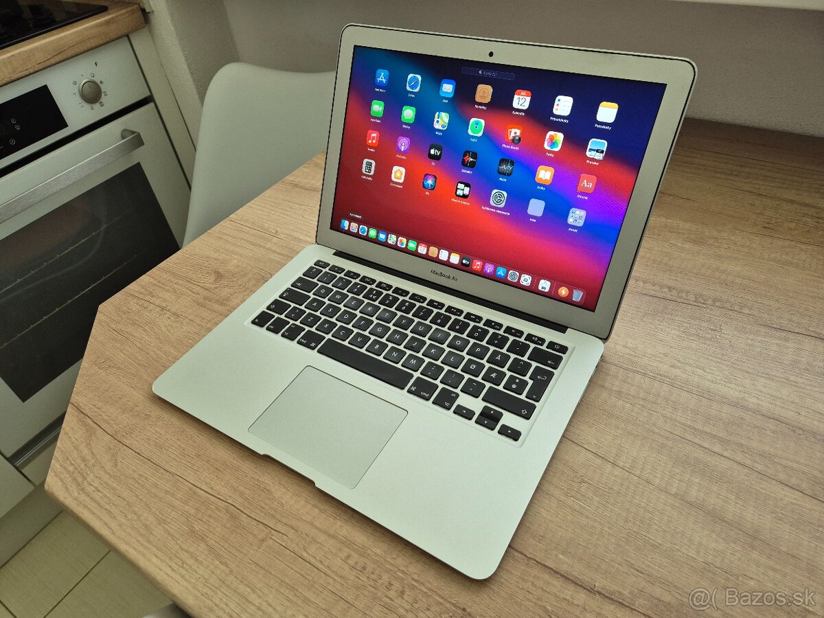 Macbook Air (13-inch, 2013) /Intel Core i5/4GB RAM/128GB SSD - 2