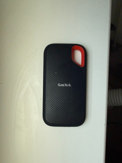 SSD Disk SanDisk Extreme Portable SSD 500GB - 2
