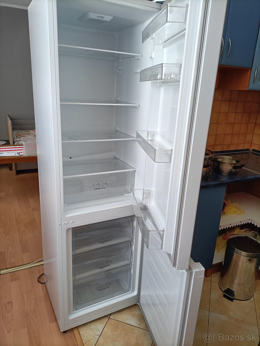 Chladnicka Gorenje RK4182PW4 - 2