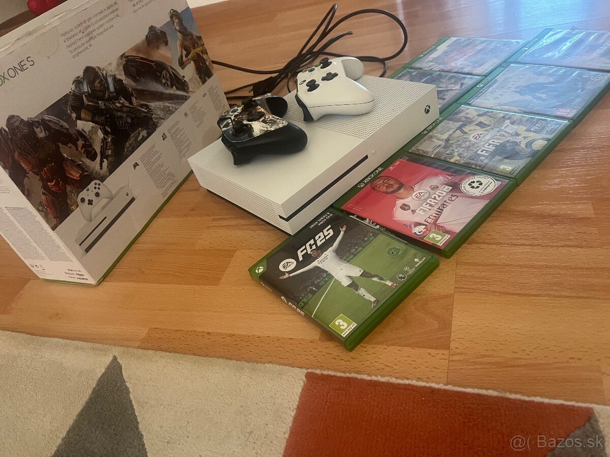 Xbox one S, 1TB, 2 ovládače, plus hry - 2