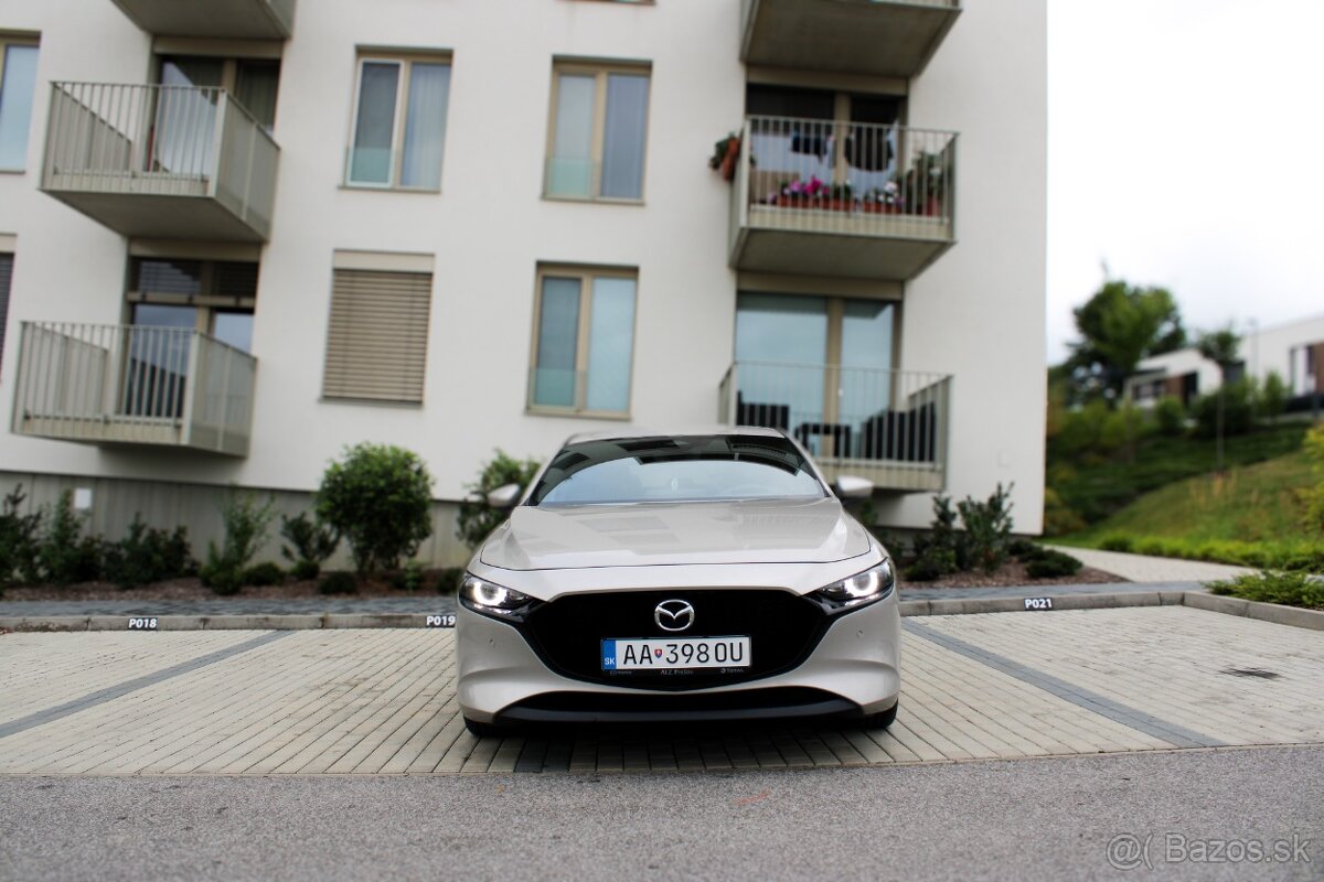 Mazda 3 2.5 e-Skyactiv G140 mHEV Takumi, V záruke,BOSE audio - 2