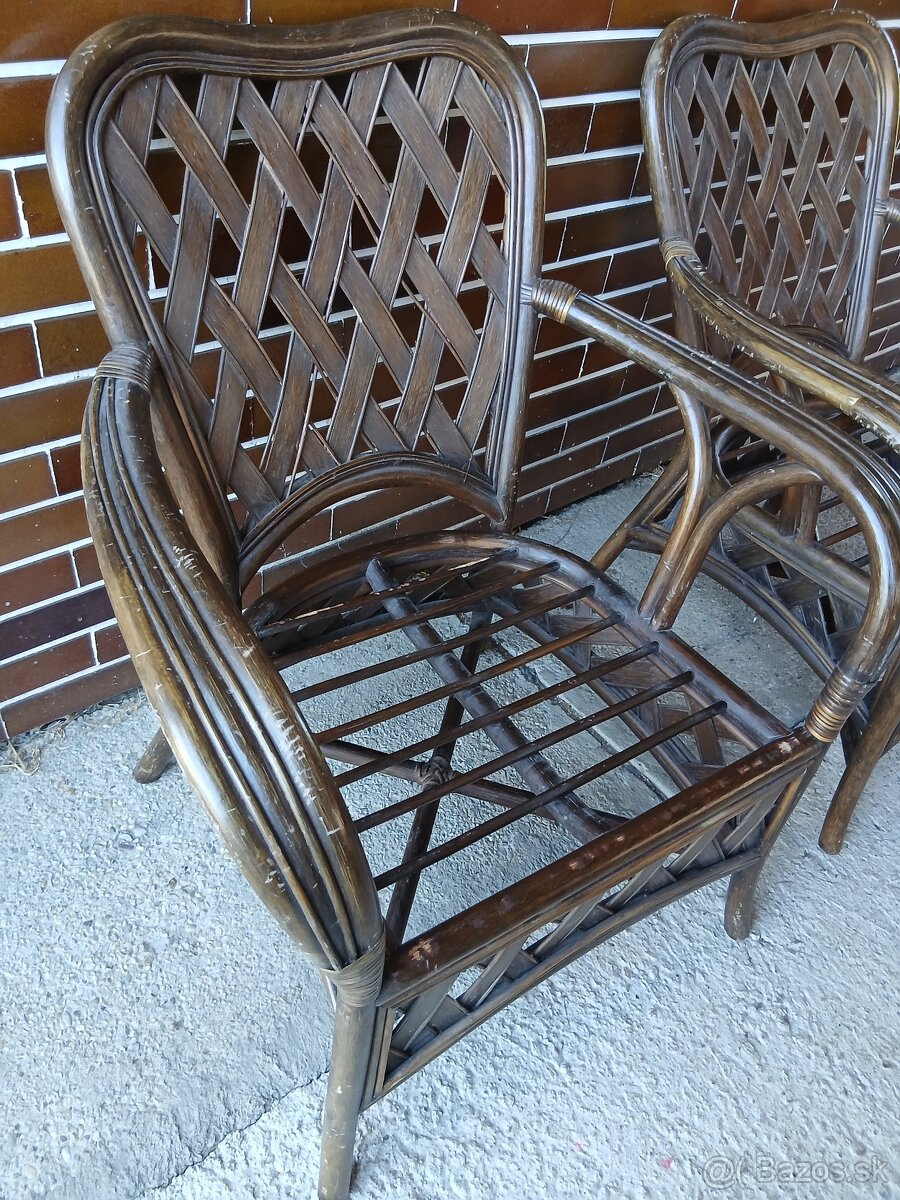 Predam prútené kresla - 2