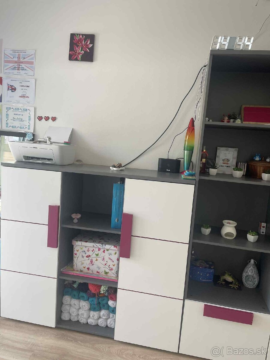 Študentská skriňová zostava - 2