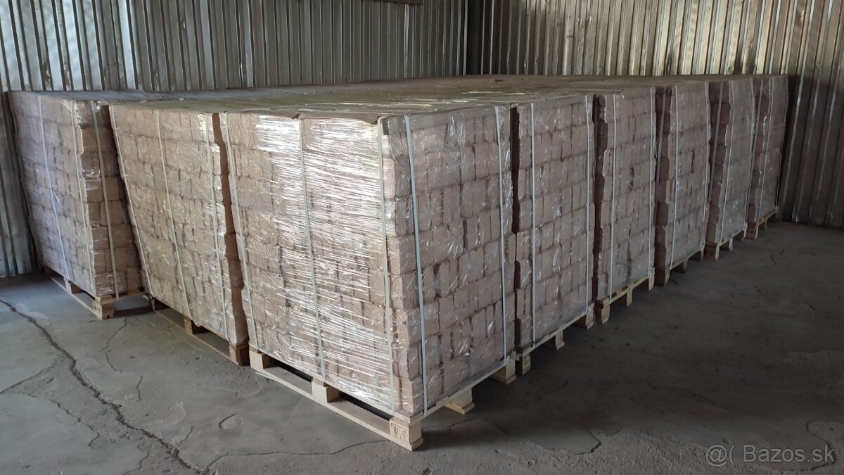 Brikety Rašelina Drevo buk dub Uhlie smrek - 2