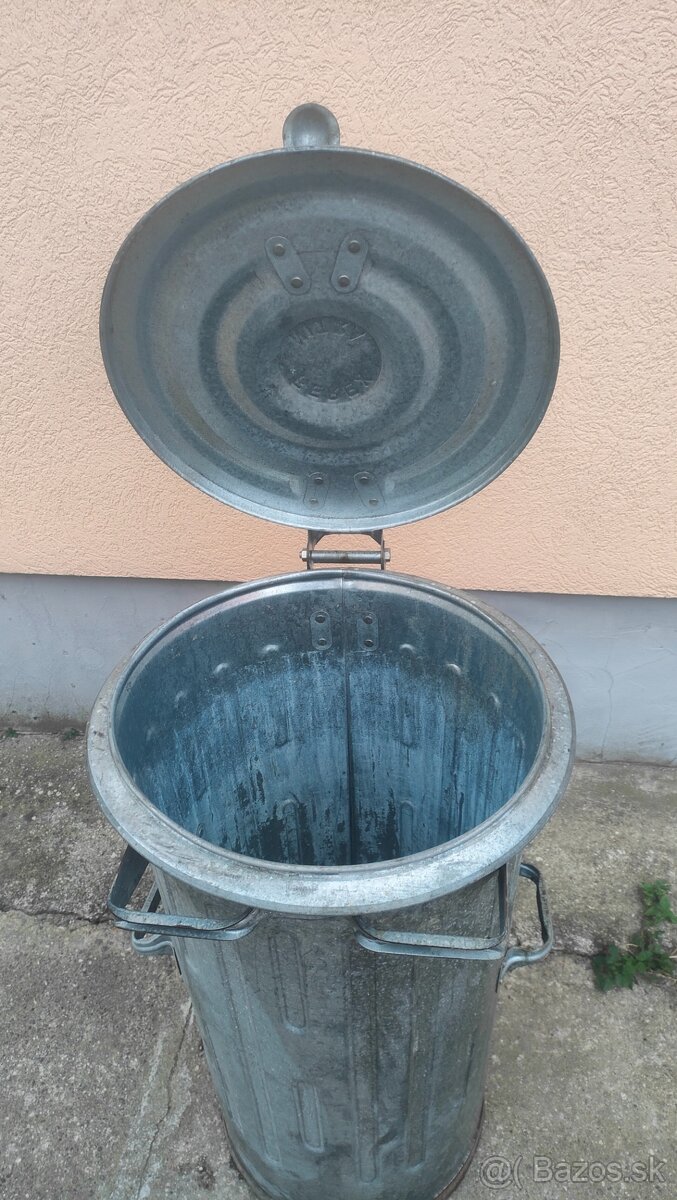 Predám plechovú kuka popolnicu - 2