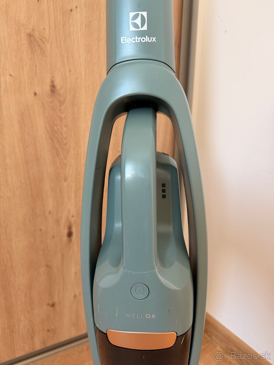 Predám tyčový vysávač Electrolux Well Q6. - 2