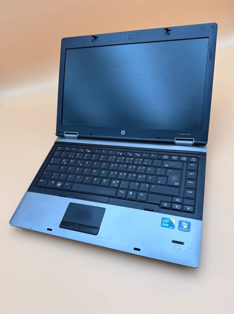 Notebook 14" HP.Intel i5-M520 2x2,40GHz.8gb ram.240gb SSD - 2