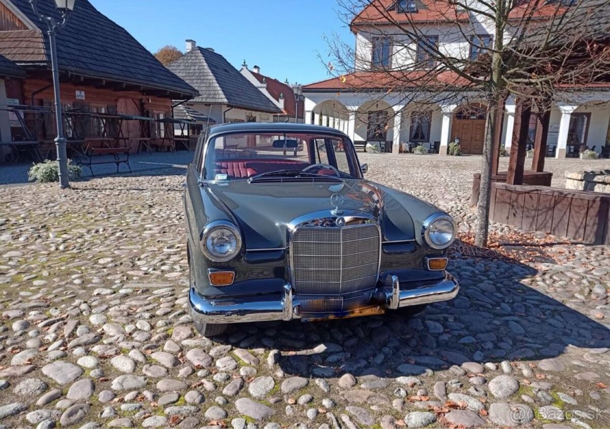 Mercedes-Benz E W110 200D - 2