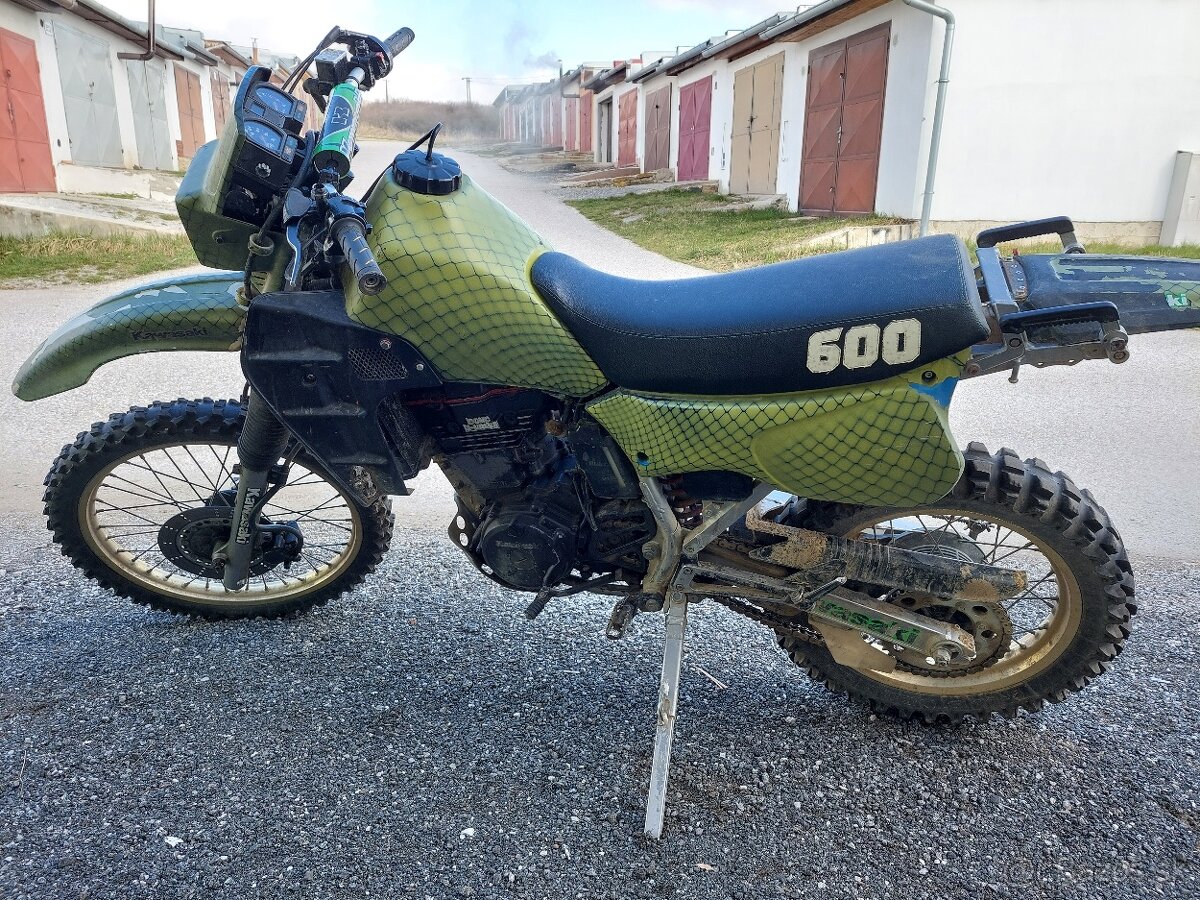 Predám KAWASAKI KLR 600 - 2