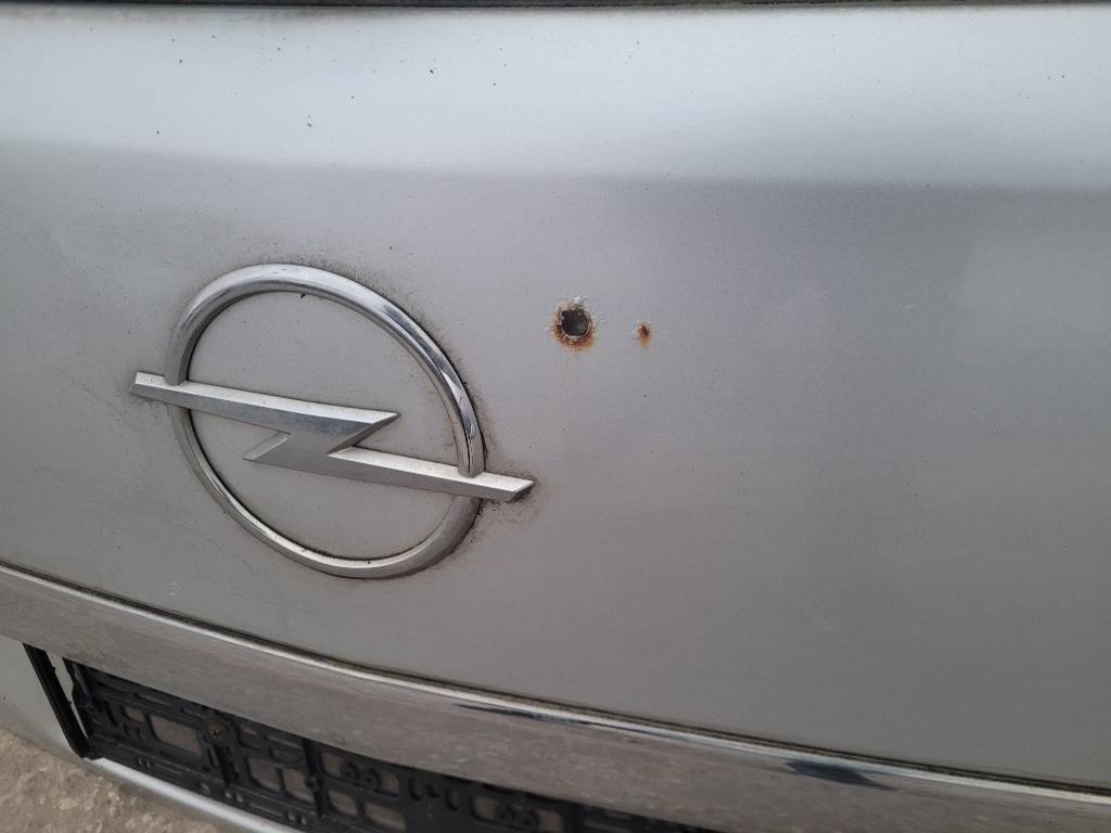 OPEL ASTRA H PIATE DVERE - 2