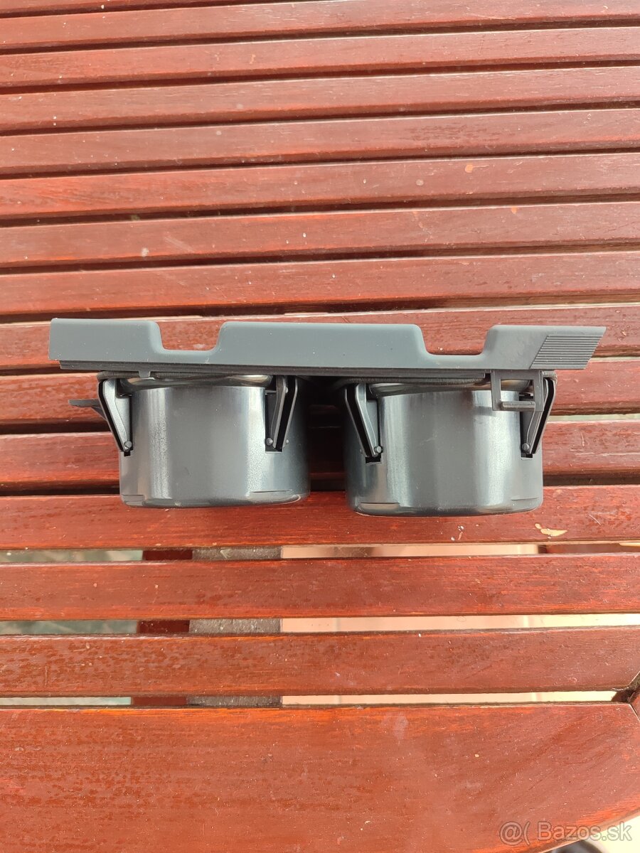 Cupholder na BMW E46 - 2