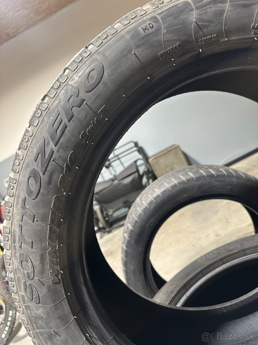 Pirelli zimne 235/50/R19 - 2