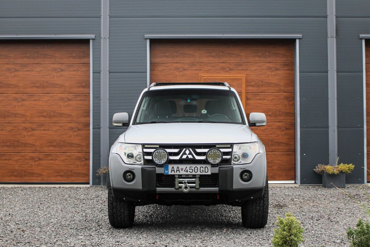 Mitsubishi Pajero 3.2DI-D LWB A/T KOMPLETNA REKONSTRUKCIA - 2