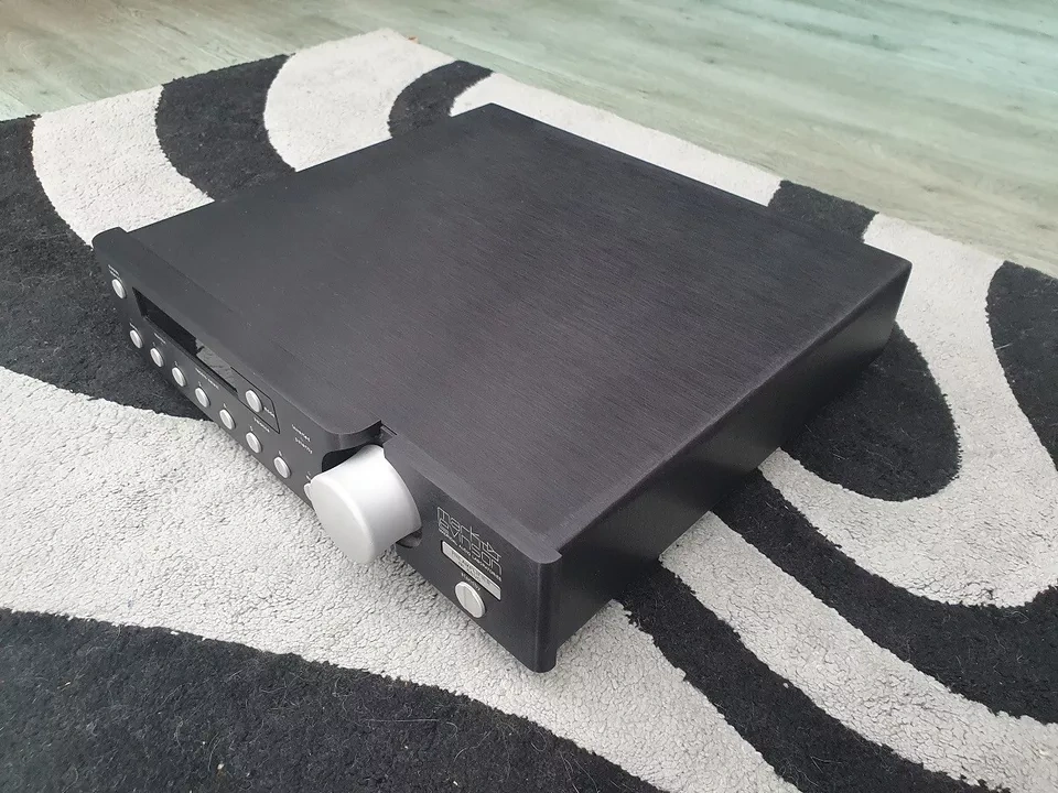 Mark Levinson 380S predzosilňovač - 2