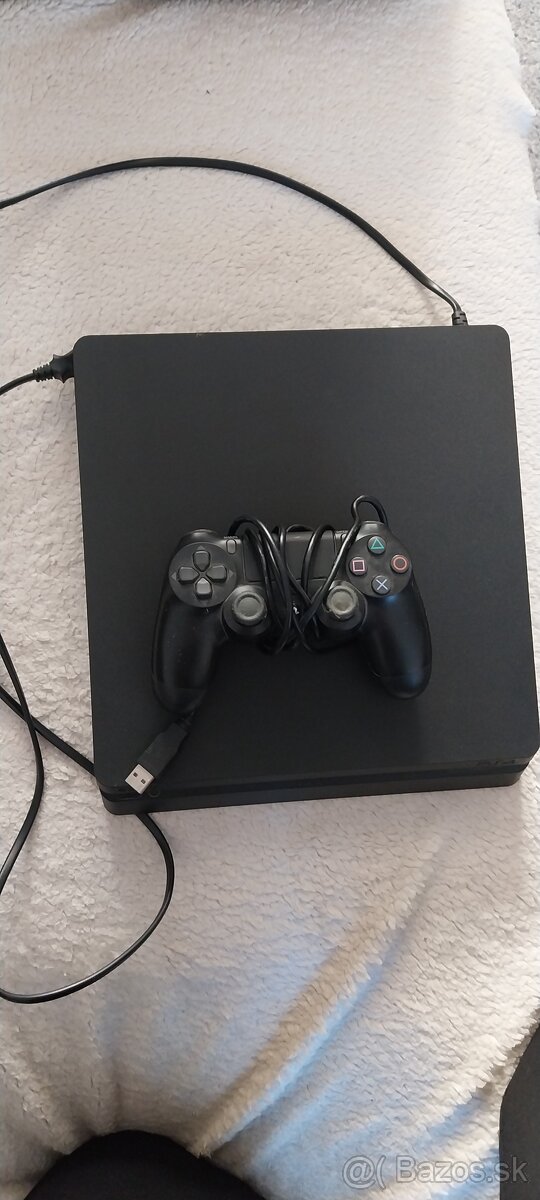 Playstation 4 - 2