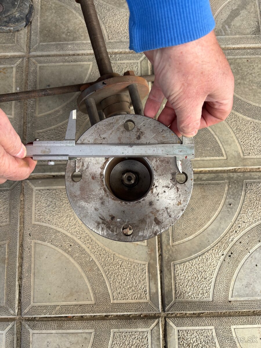 Stahovak lozisiek poloosy škoda 120 - 2