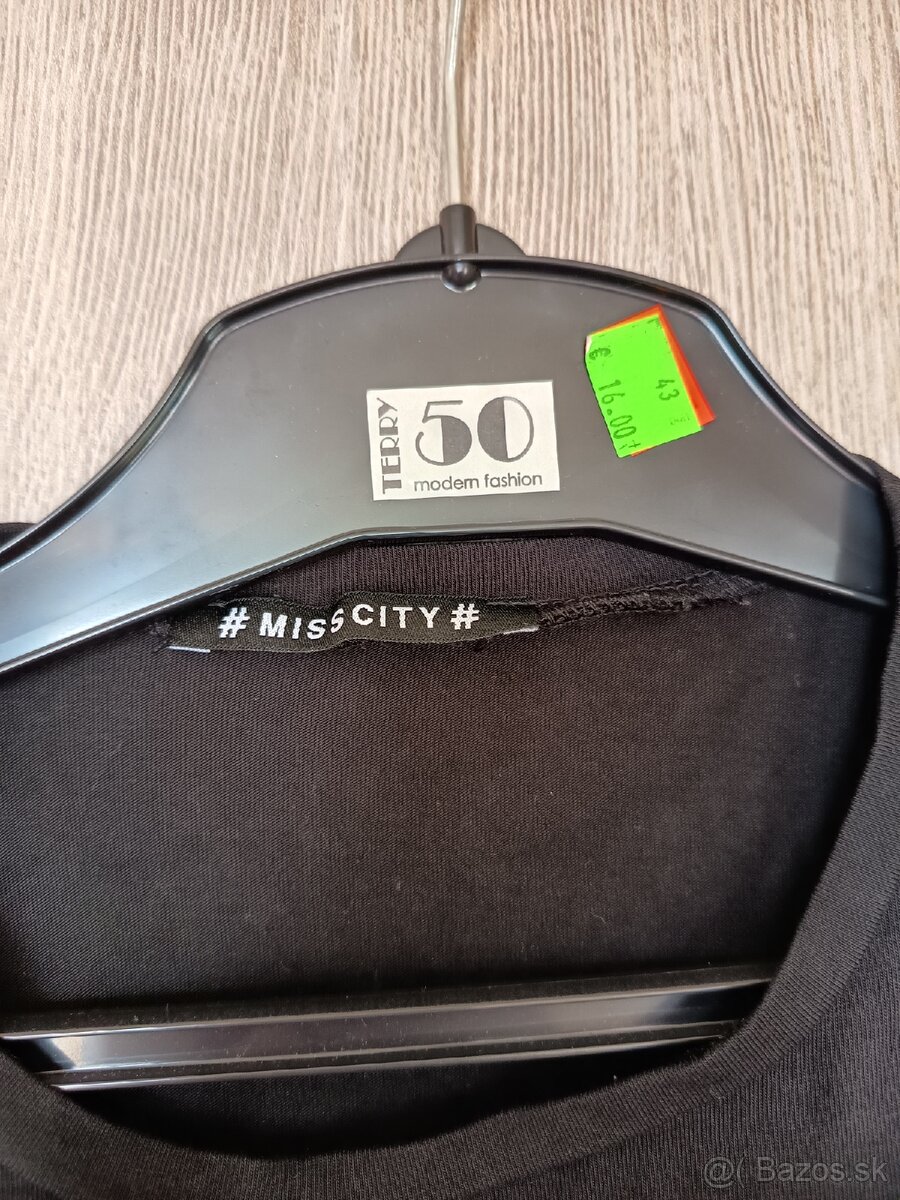 Dámske oblecenie - 2