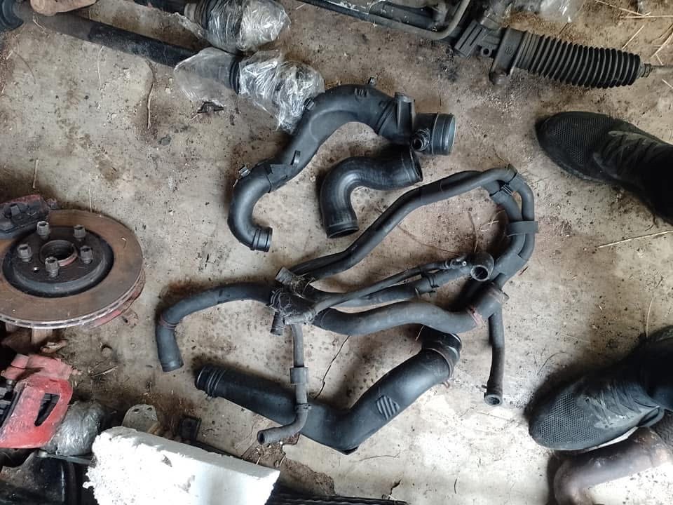 Predam hadice na 1.9 tdi - 2