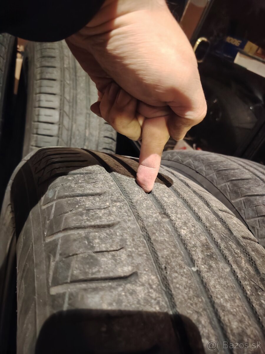 Predam Pneu R17 - 2