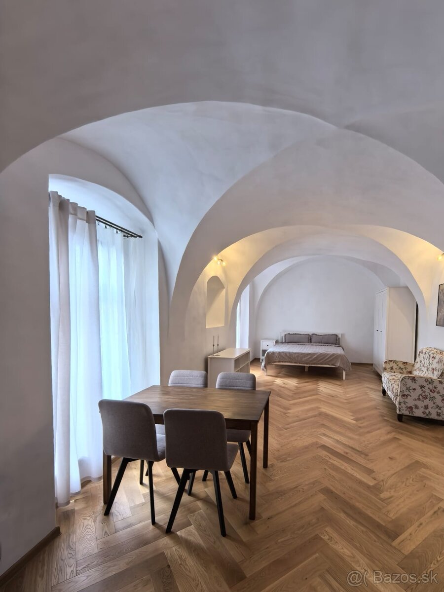 Byt - centrum Banská Štiavnica 43m² - 2