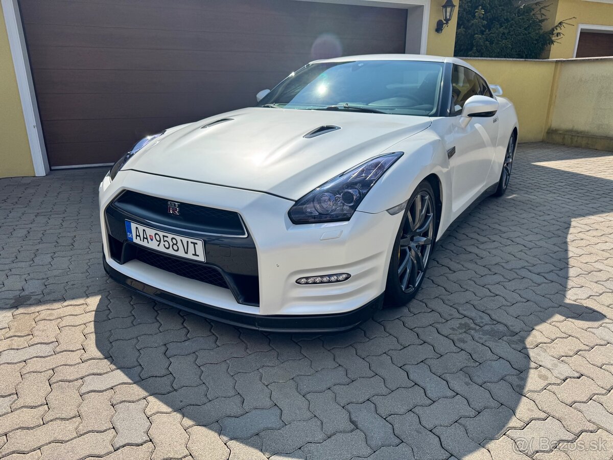 Nissan GTR R35 - 2