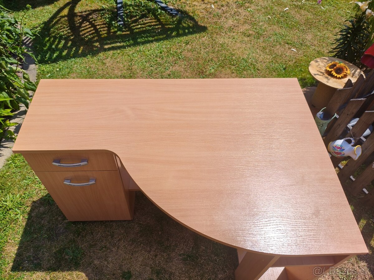 Rohový písací stôl - 2