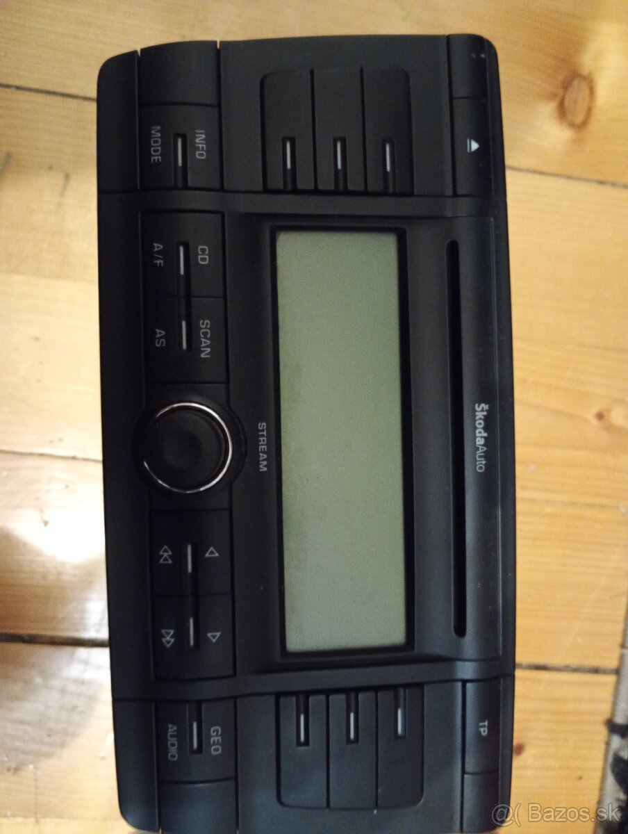 Rádio Octavia 2 - 2