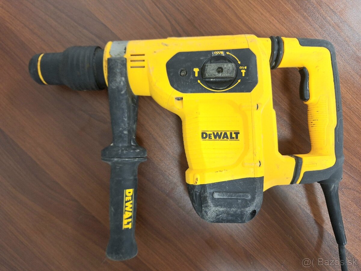 DeWALT D25481K, záruka do 10/2026 - 2