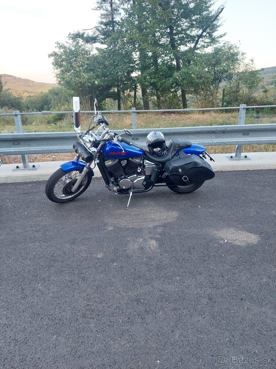 Honda VT 750 Black Widow - 2
