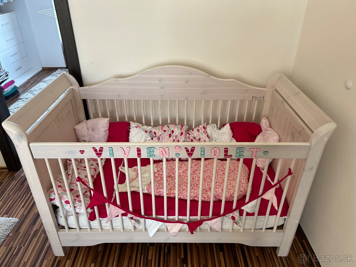 Postieľka s prebalovacim pultom z masivu - 2