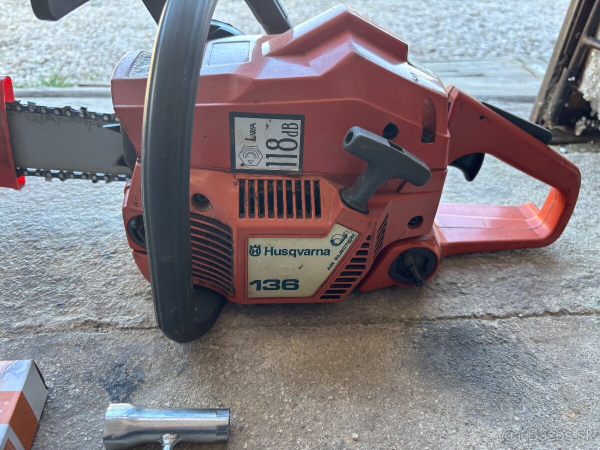 Predám Motorovú Pílu Husgvarna 136 S kľúčom a Novou Reťazov - 2