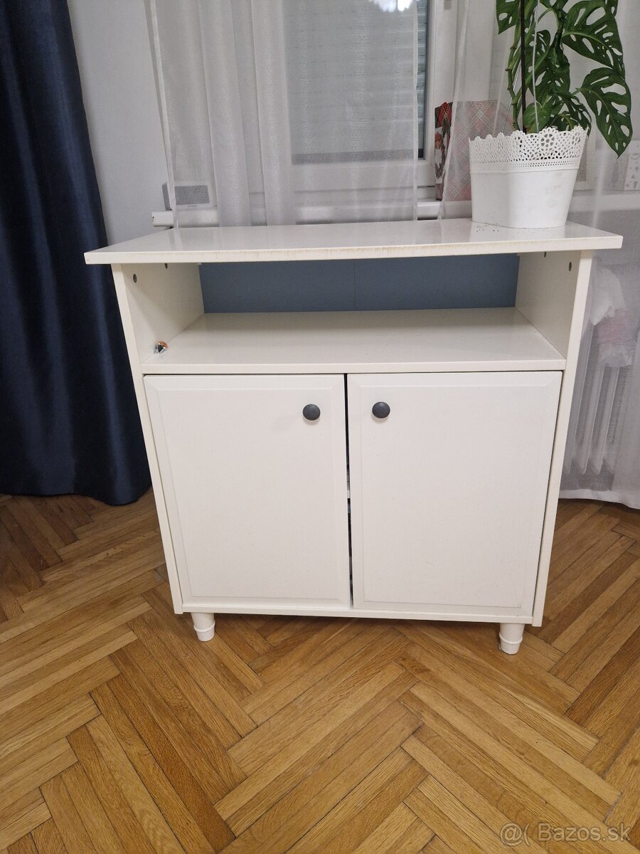 Biela komoda - 2
