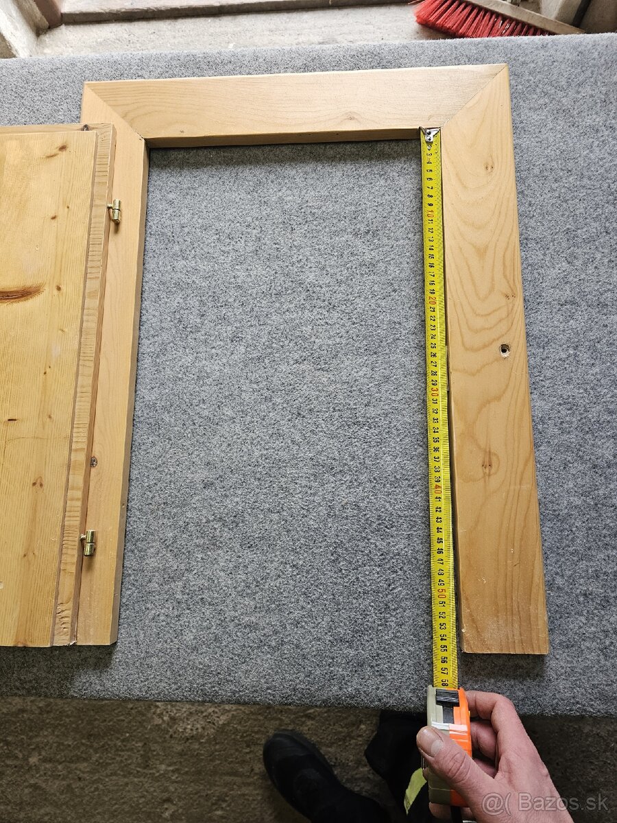 Drevene dvierka , vešiak - 2