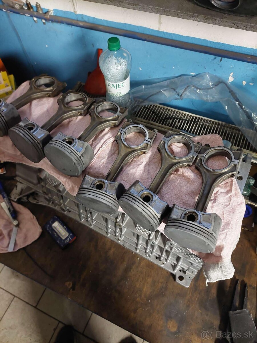 BMW e30 m54b30 turbo gt3076 airride - 2