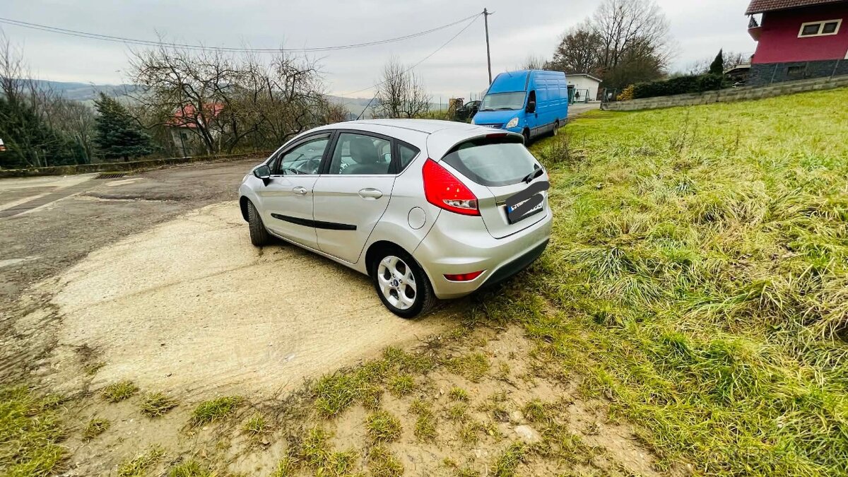 Ford fiesta - 2