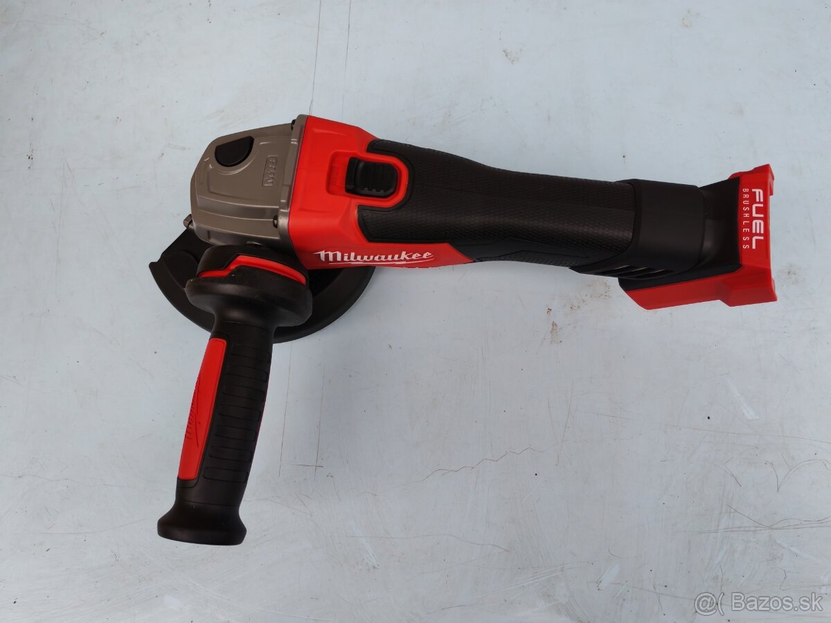 Milwaukee uhlová bruska M18 - 2