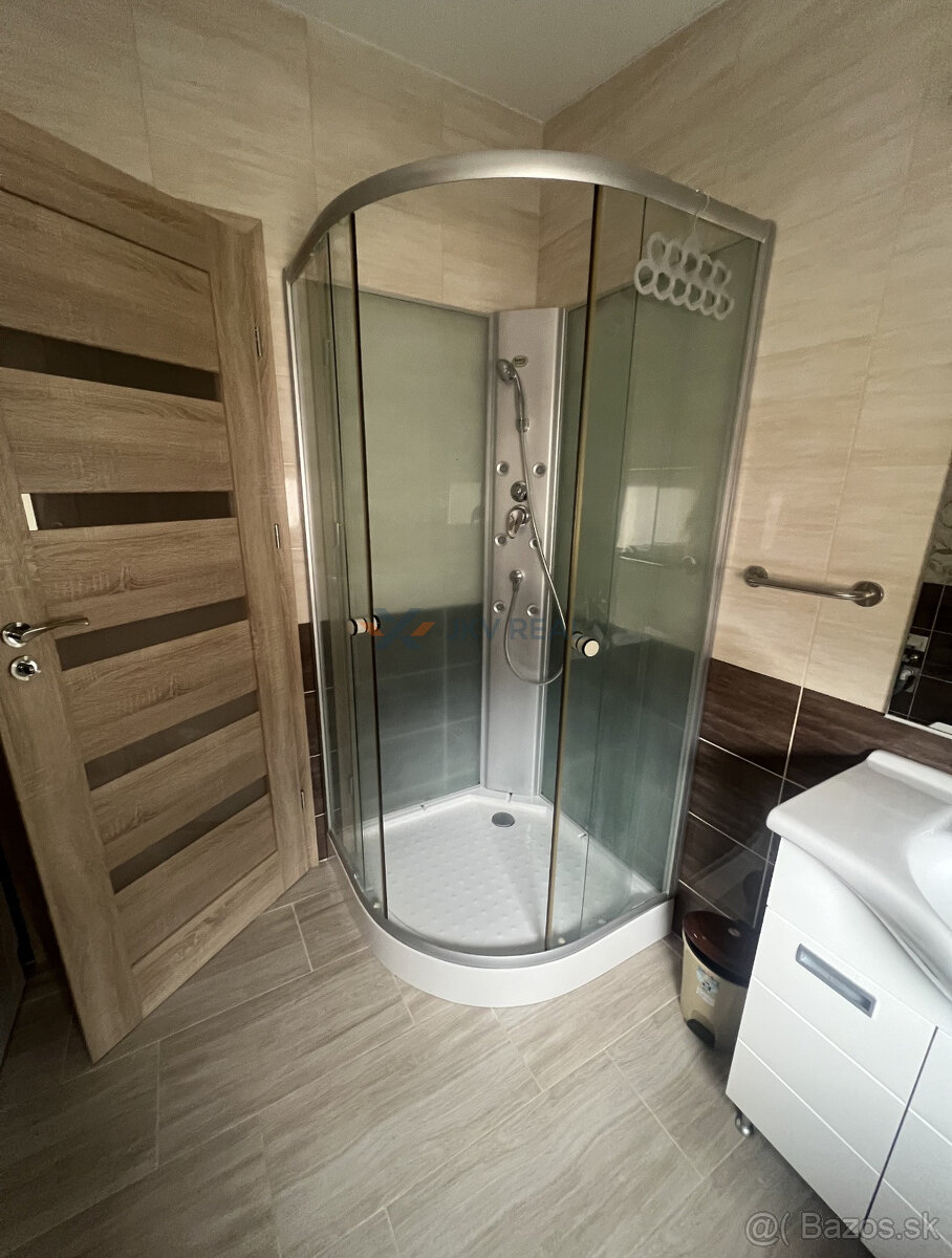 Na prenájom 3-izb byt v centre Pezinka s parkovacím miestom – foto 2