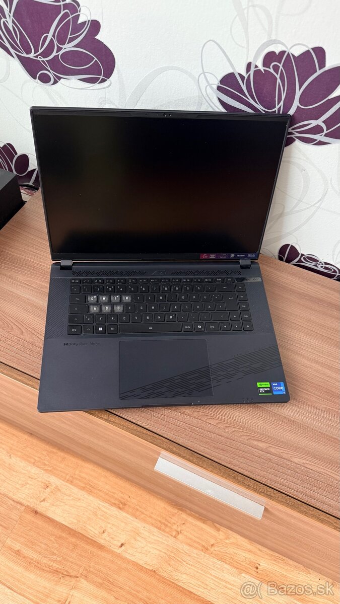 Gigabyte Aourus 16x - 2
