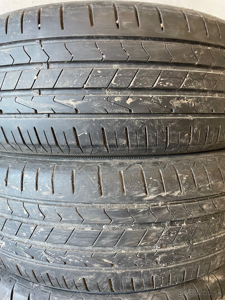 Hankook 215/65 r17 - 2